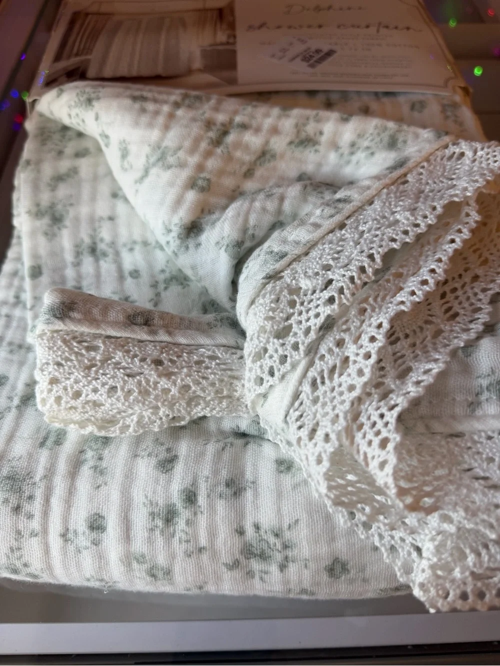 Delphine cotton gauze lace hem green floral rose vintage style Shower Curtan